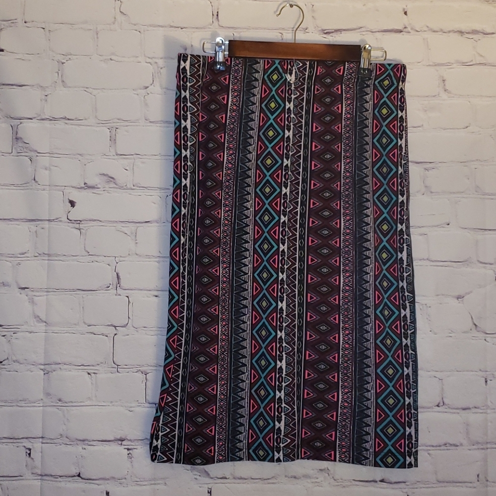 🌞🌞🌞 Eye💗Candy tribal print skirt